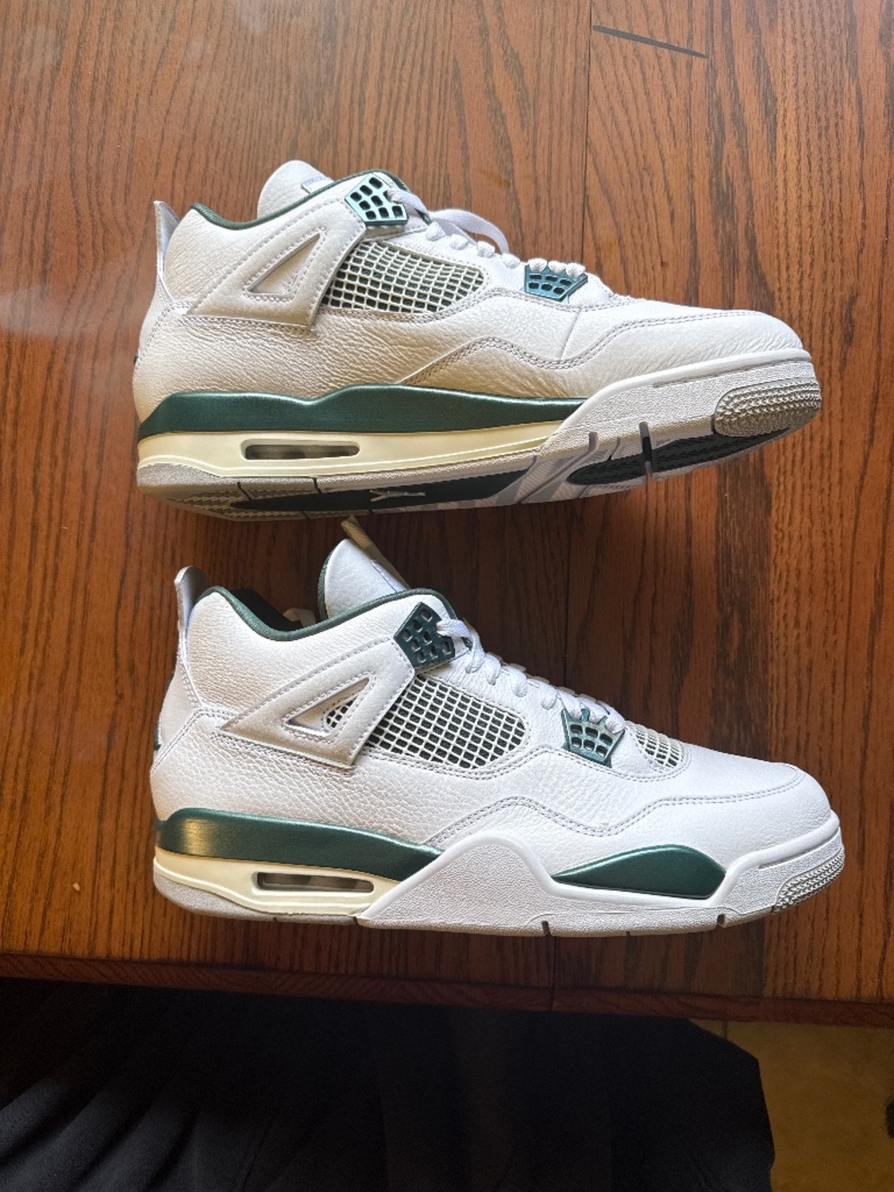 Jordan 4 oxidized green size12, kelly green laces, grey laces